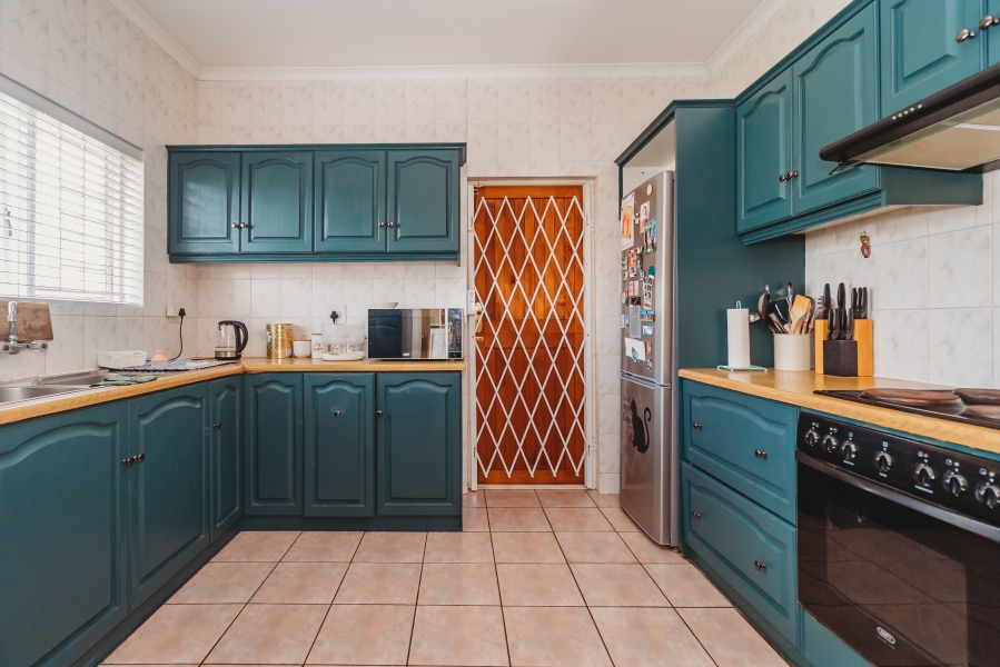 3 Bedroom Property for Sale in King George Park Western Cape